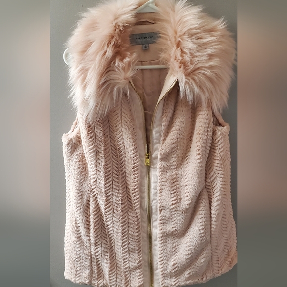 Marc New York Andrew Marc Jackets & Blazers - Vest By Marc New York with Pink  Faux Fur Collar And Soft Plush Material. Sz S